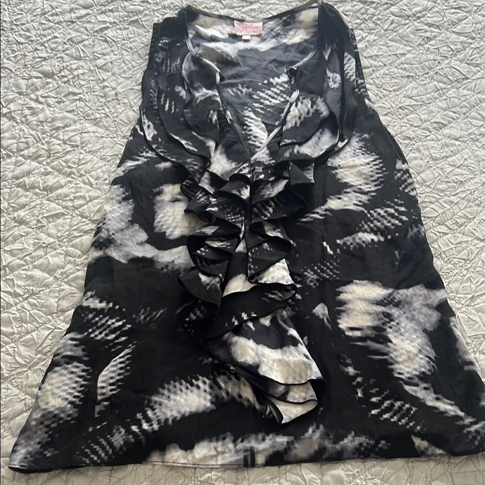 Parker Black and White Ruffled Sleeveless Blouse